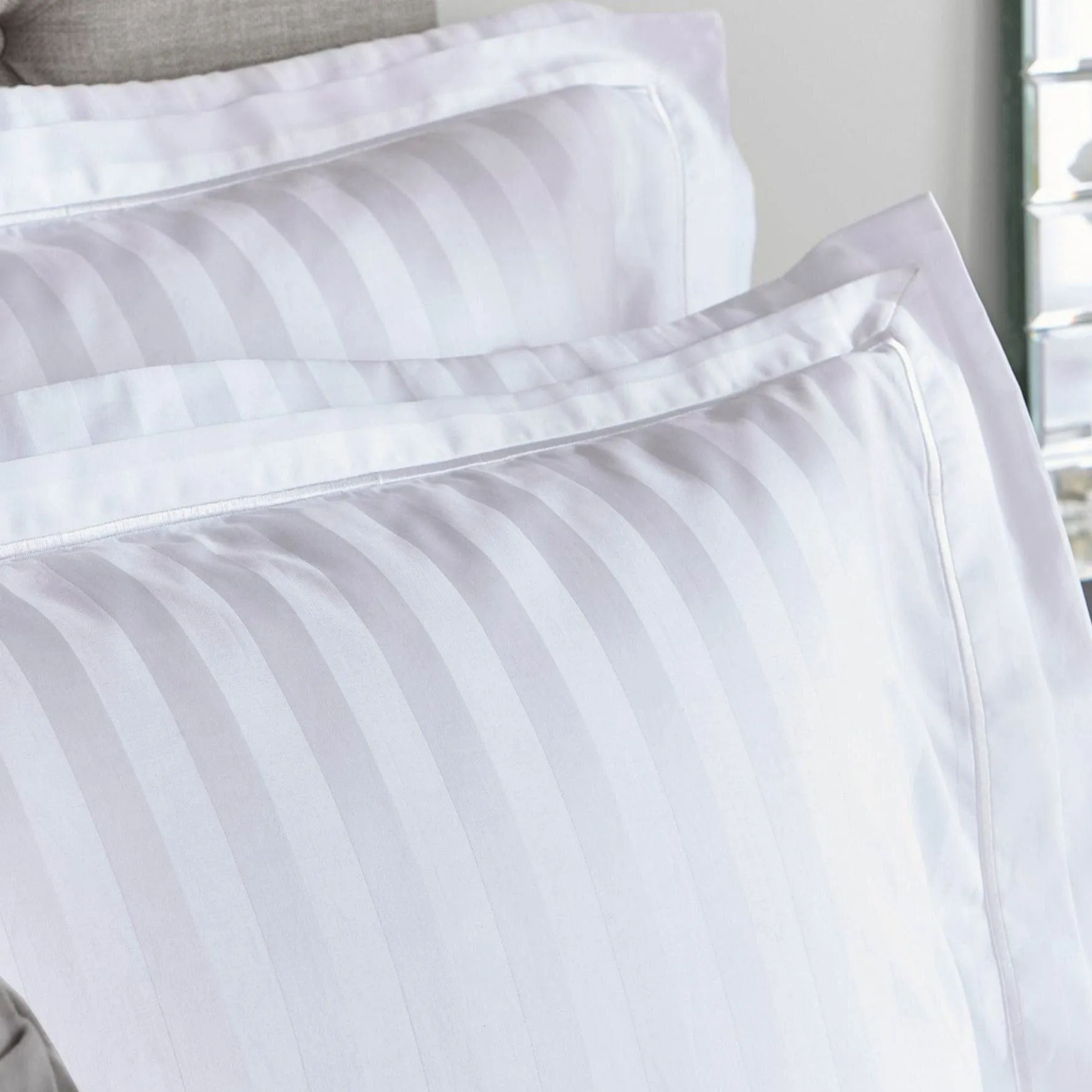 Laura Ashley White Shalford Duvet Cover And Pillowcase Set